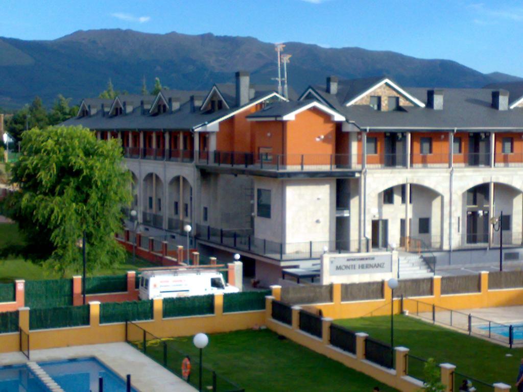 Apartamentos Monte Hernanz Riaza Quarto foto